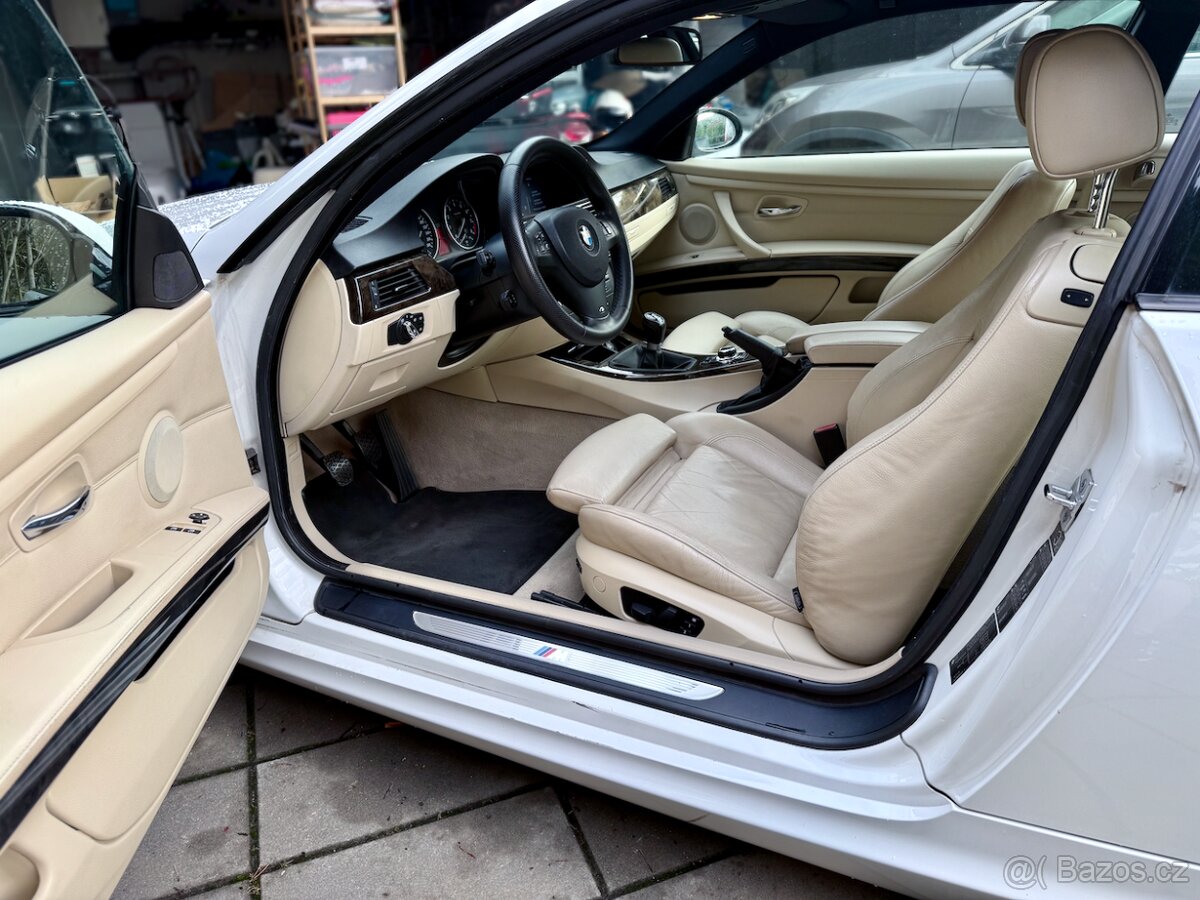 BMW 335i e92: man.,RWD,MPaket,generální servis,DPH,faktury - 13