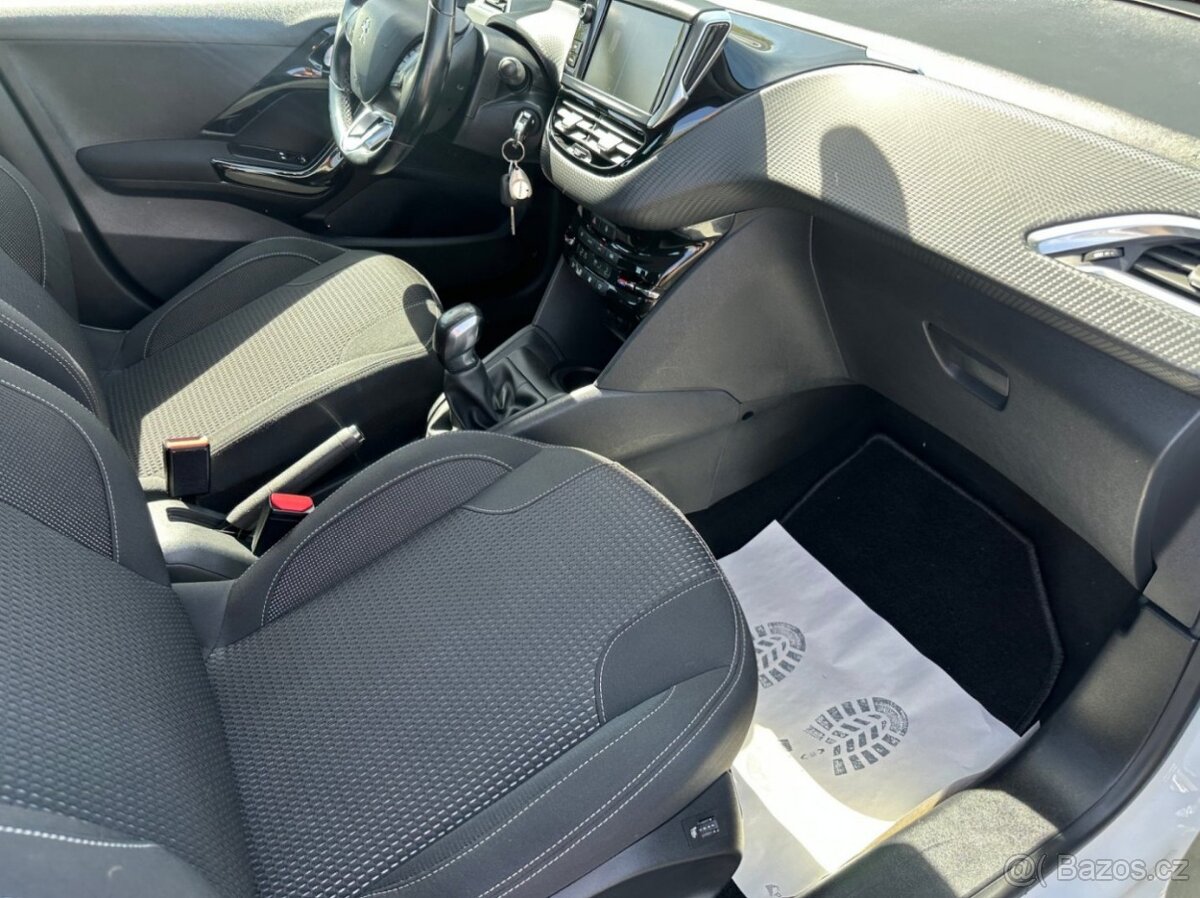 Nabízím Peugeot 208 Style - 13
