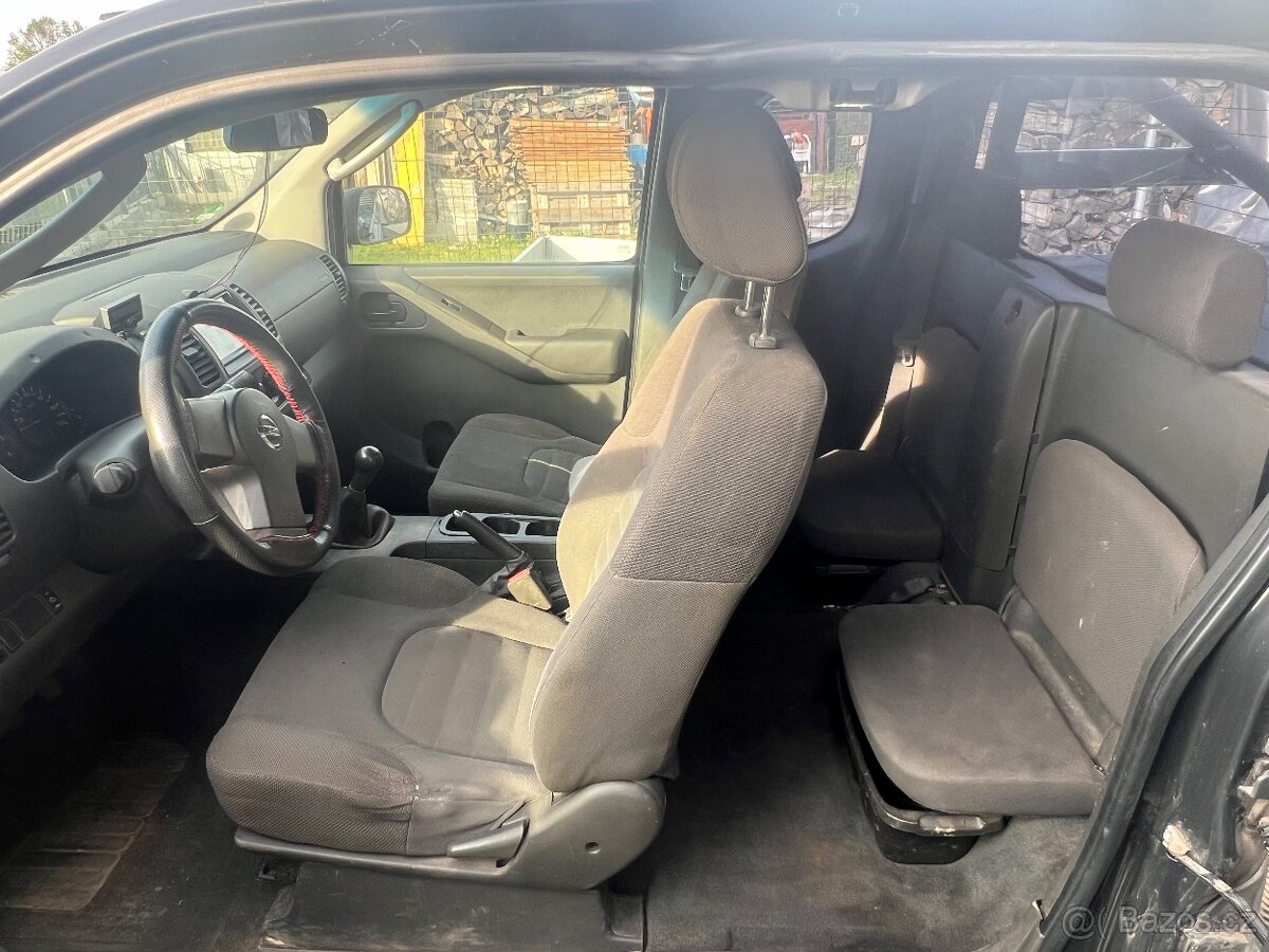 Prodám Nissa Navara - 13