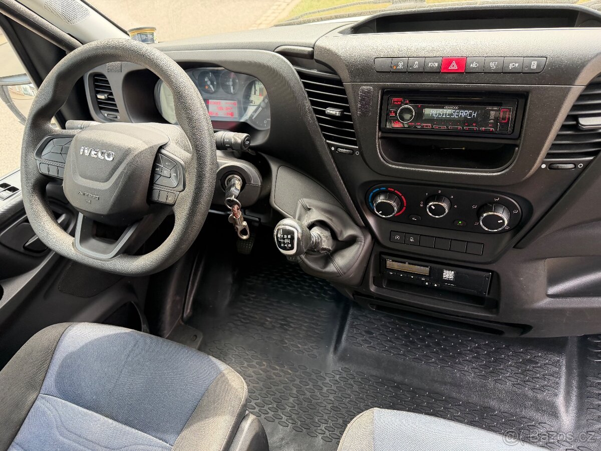 Iveco Daily 35S16 plachta rok 2020 - 13