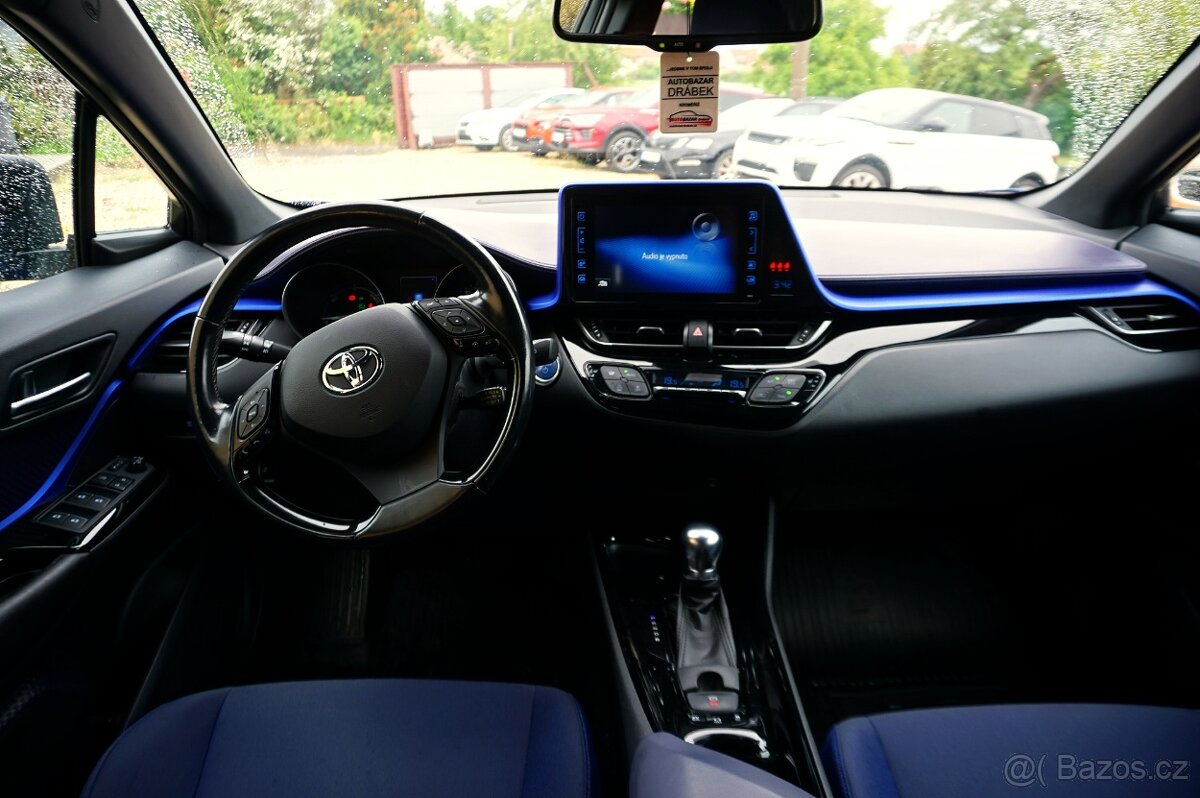 TOYOTA C-HR 1,8 HYBRID ACTIVE 2018 - 13