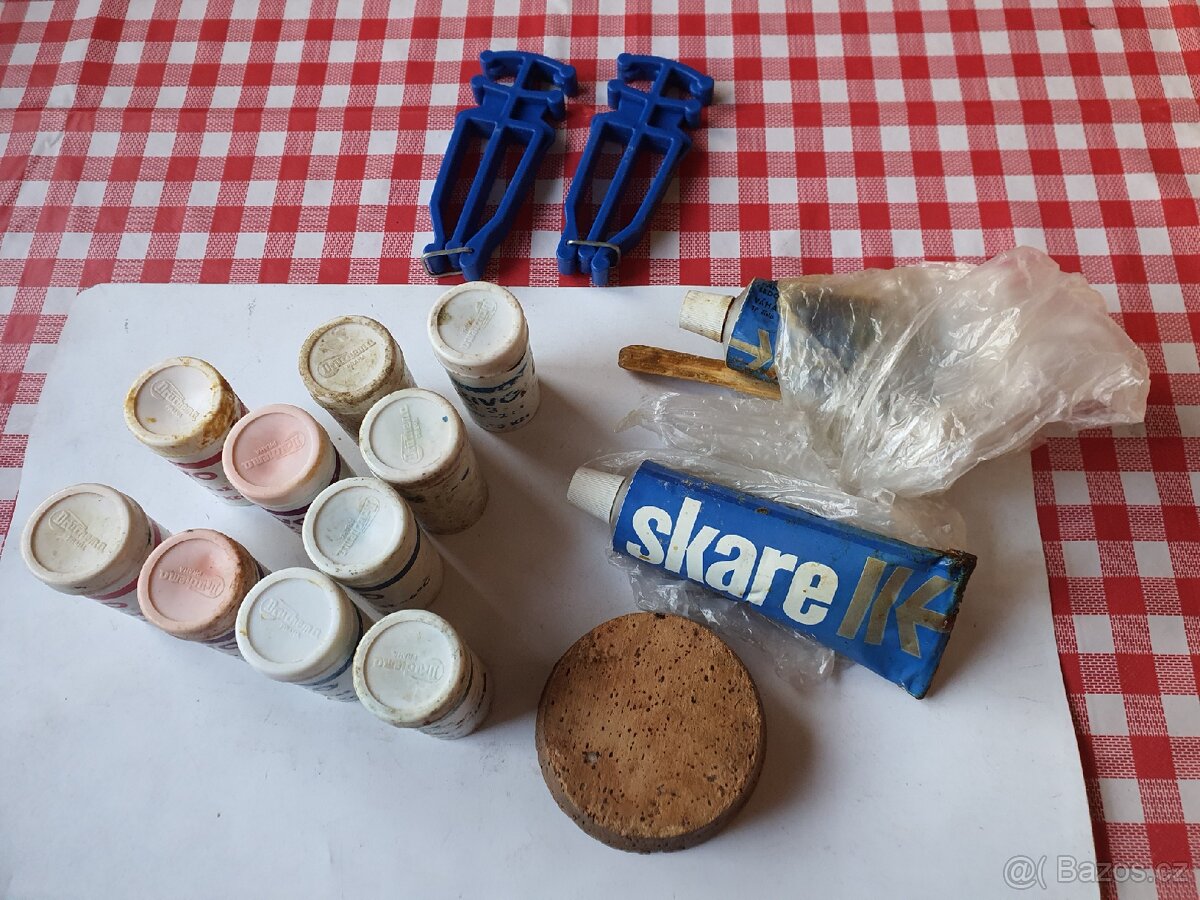Vosky , vázání , běžky , hůlky a další - 13