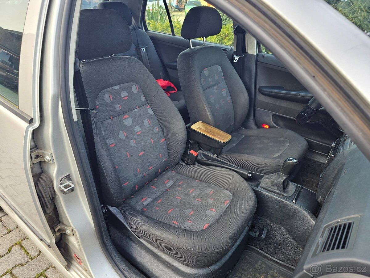 Škoda Fabia I 1.2 HTP | 2004 | 40 kW | 220 250 km - 13