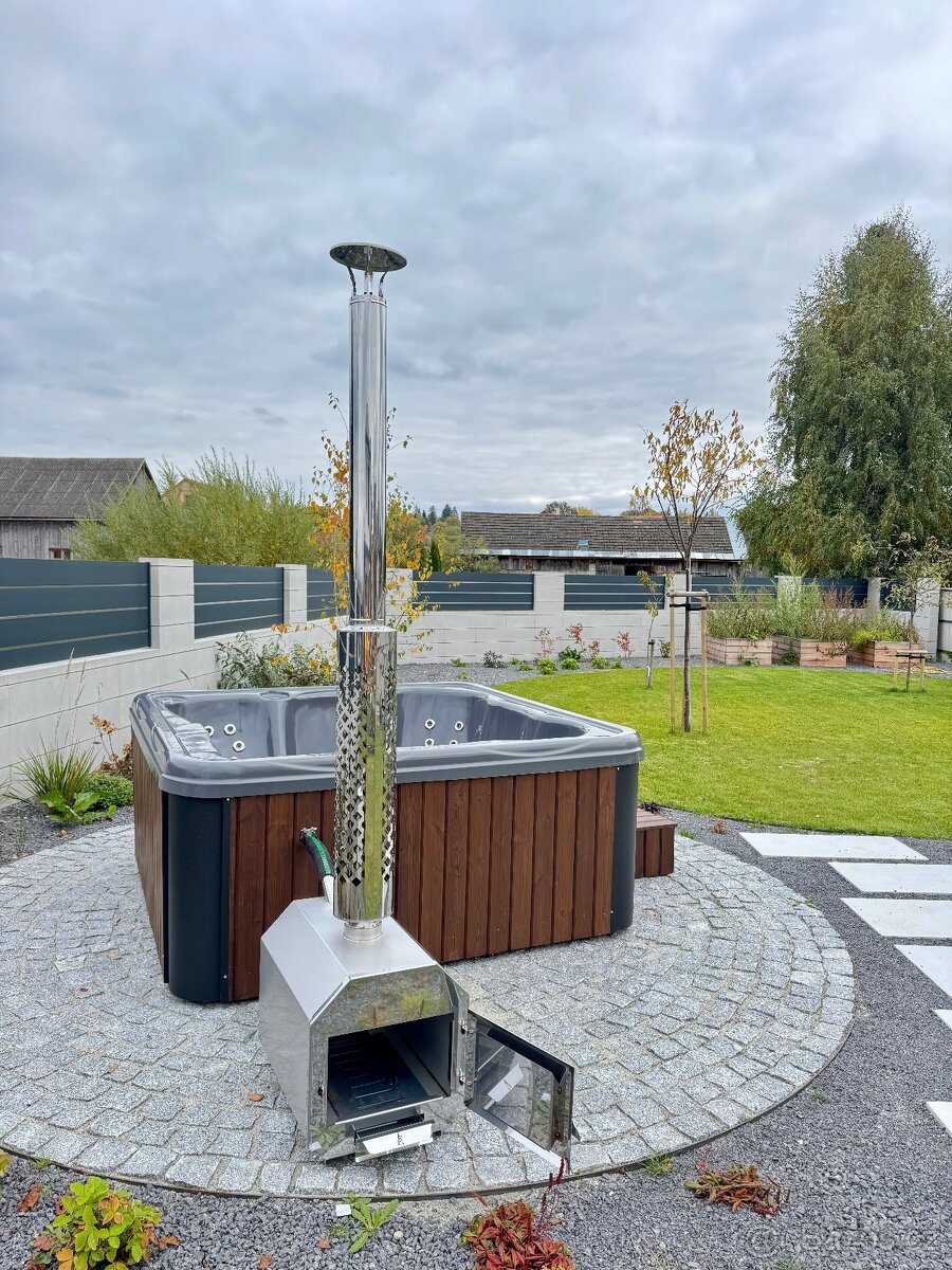 Čtvercová koupací káď (s místem k ležení) - 13