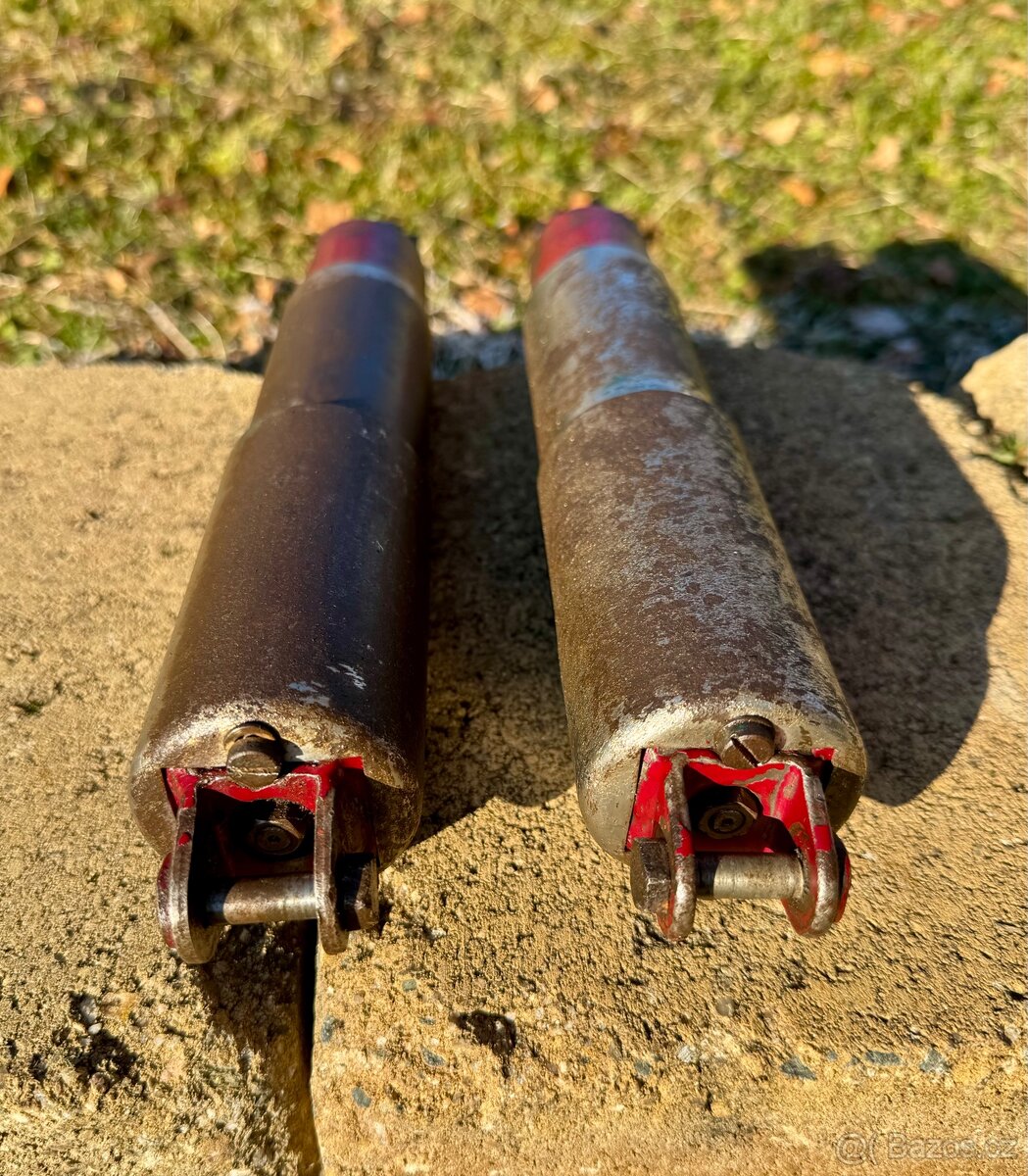 Jawa CZ 125 150 250 350 kyvacka - zadni tlumice - 13