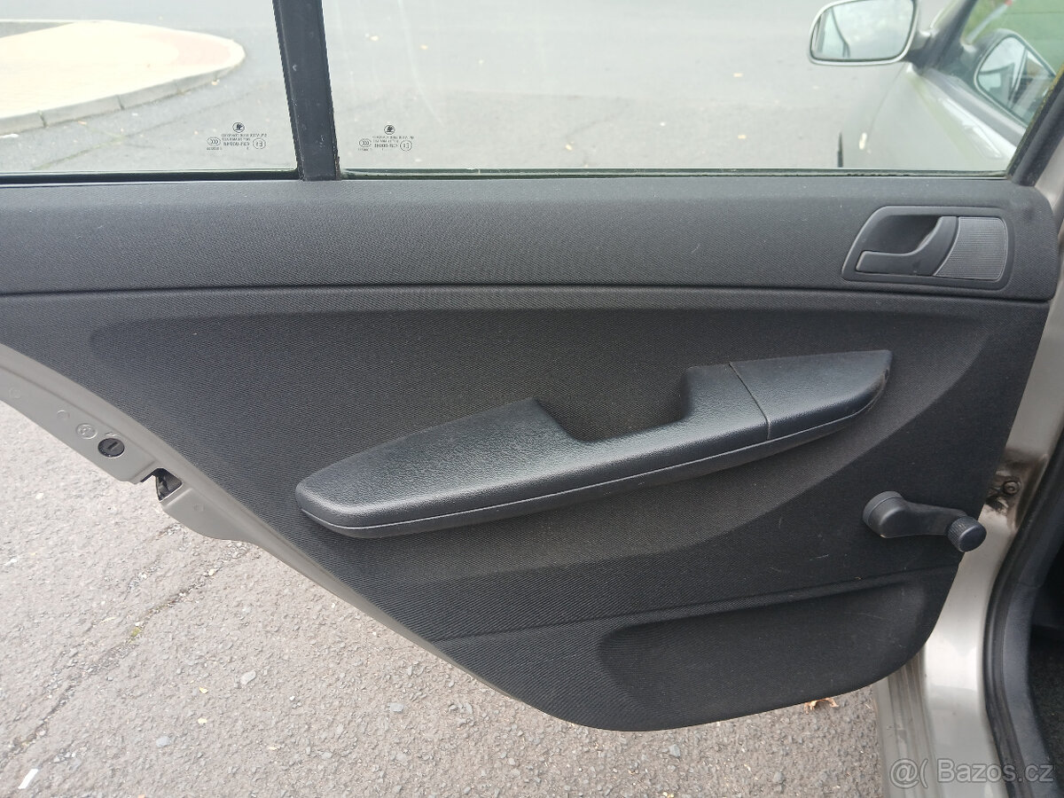 Škoda Fabia Com 1.4 59kW - 13