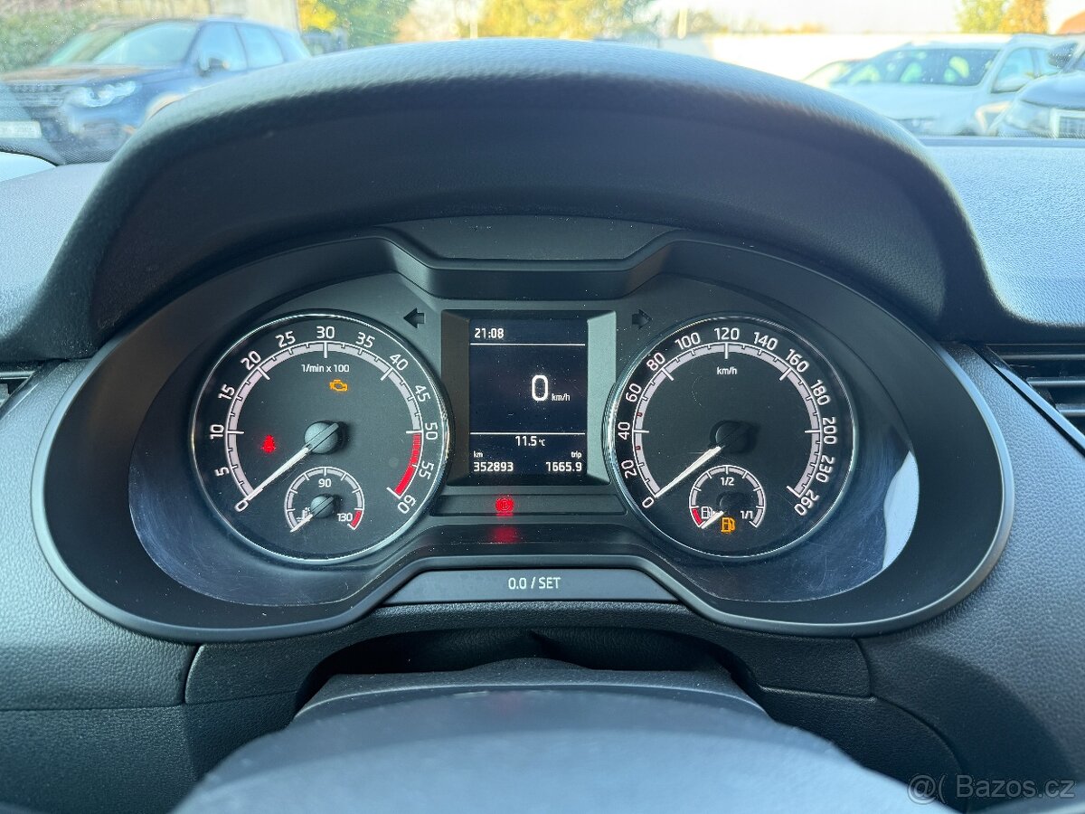 Škoda Octavia 1.6 TDI 85 kW - 13