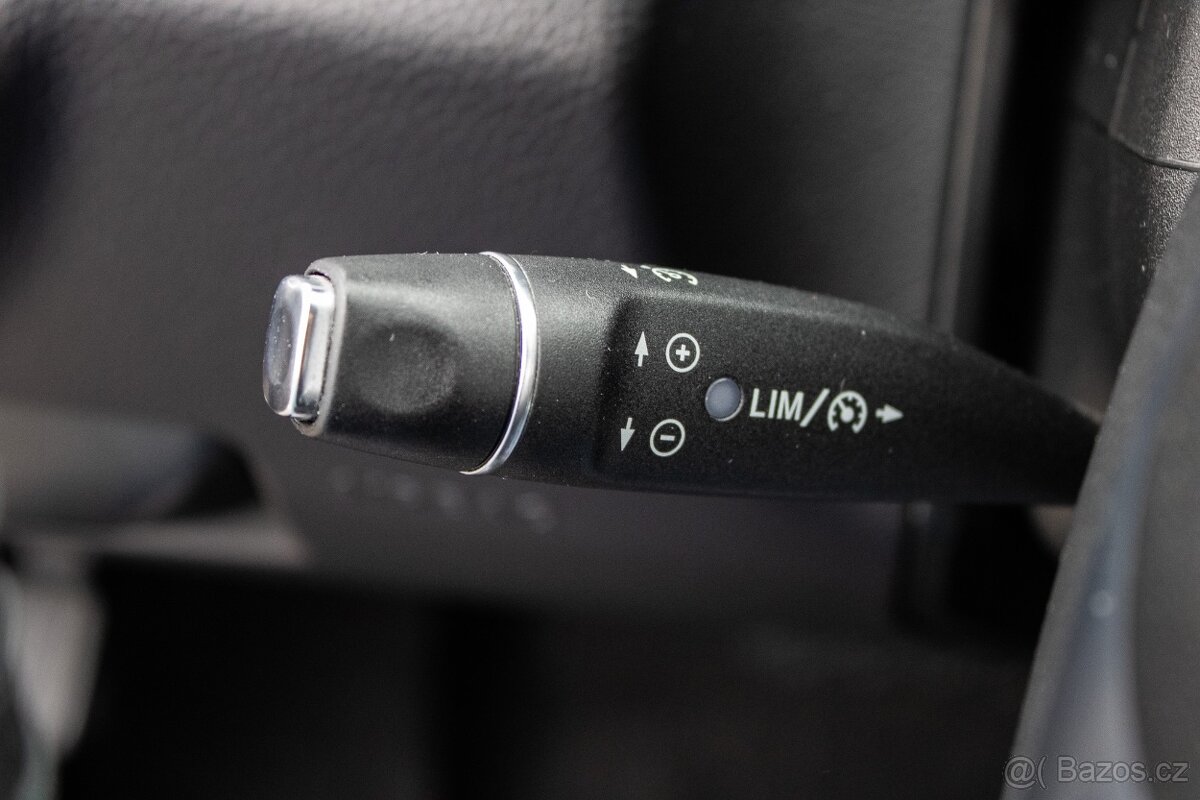 Mercedes-Benz E trieda Sedan E220 CDI / 100kW - 13