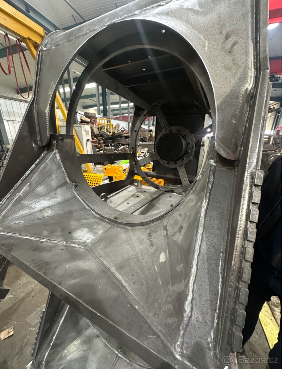 Bubnová třídící lopata pro bagry 8-12 tun - 13