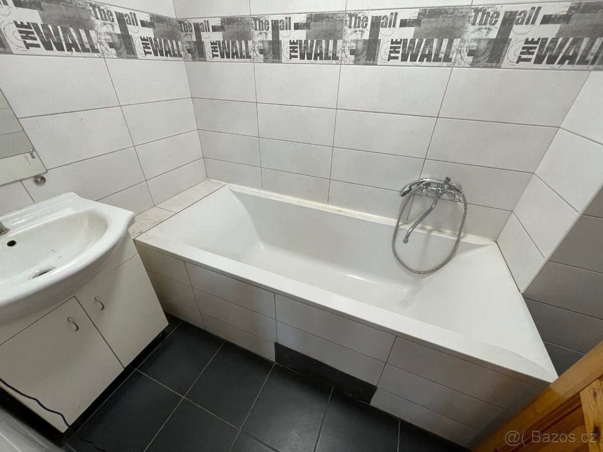 PRODEJ RD ŠUMICE - 13