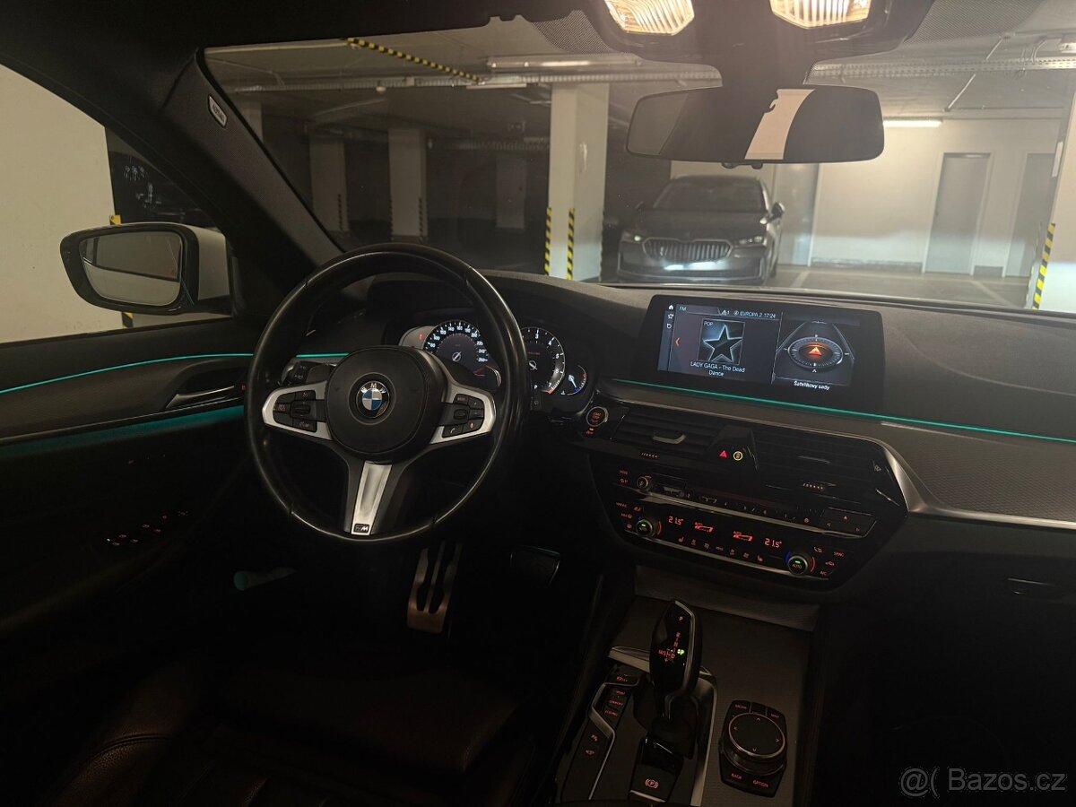 BMW 530i xDrive - 13