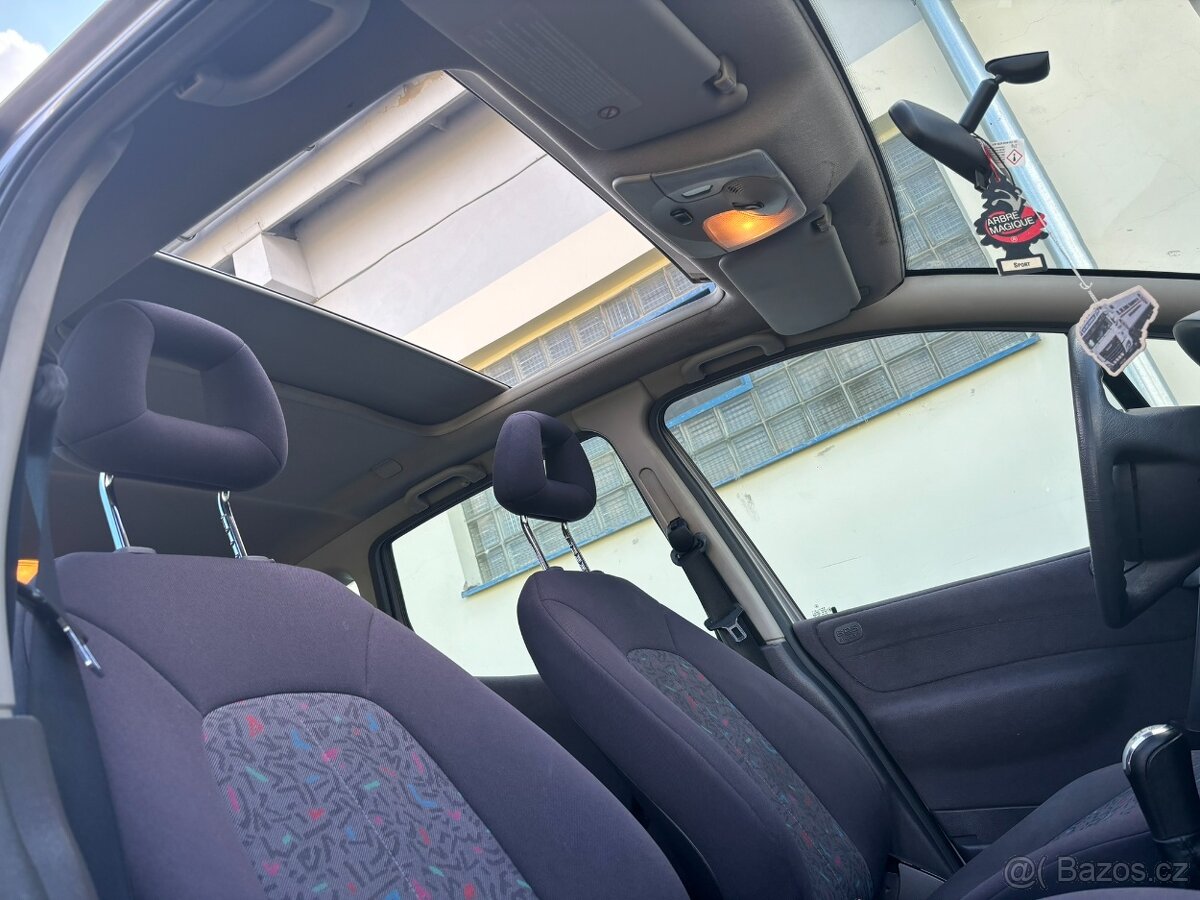 Mercedes-Benz A140 - 13