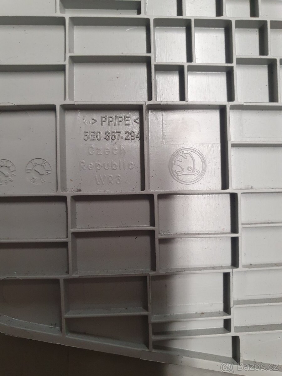 Vnitřní plasty Škoda Octavia 3 - 13