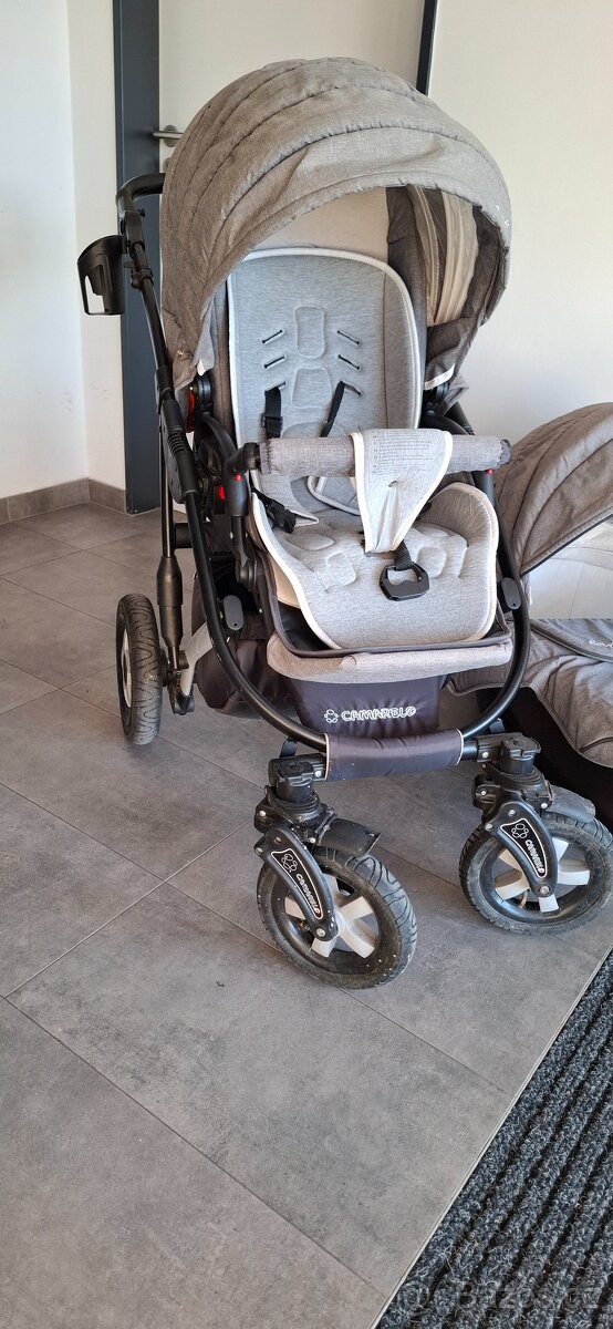 Kočárek Camarelo Sevilla - 13