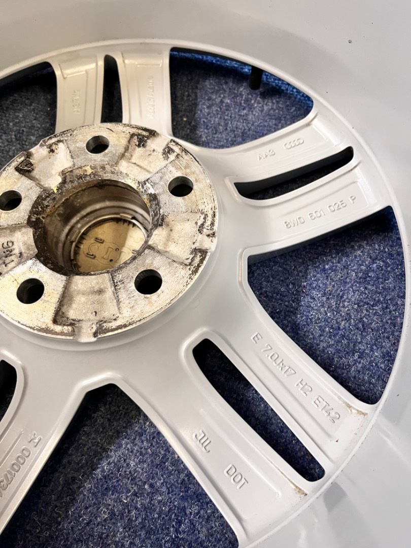 5x112 R17 originál alu Audi A4 W8 B9 - ET 42 - 13