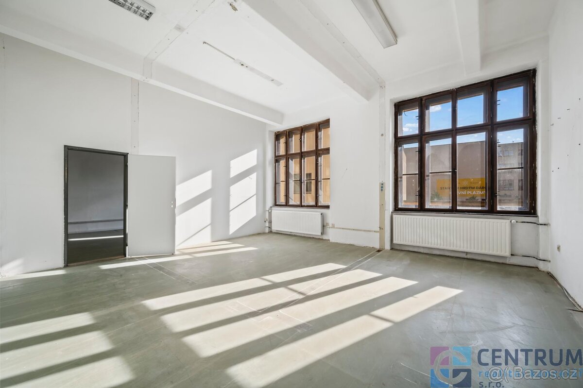 Prodej komerčního objektu Jugoslávská - 13