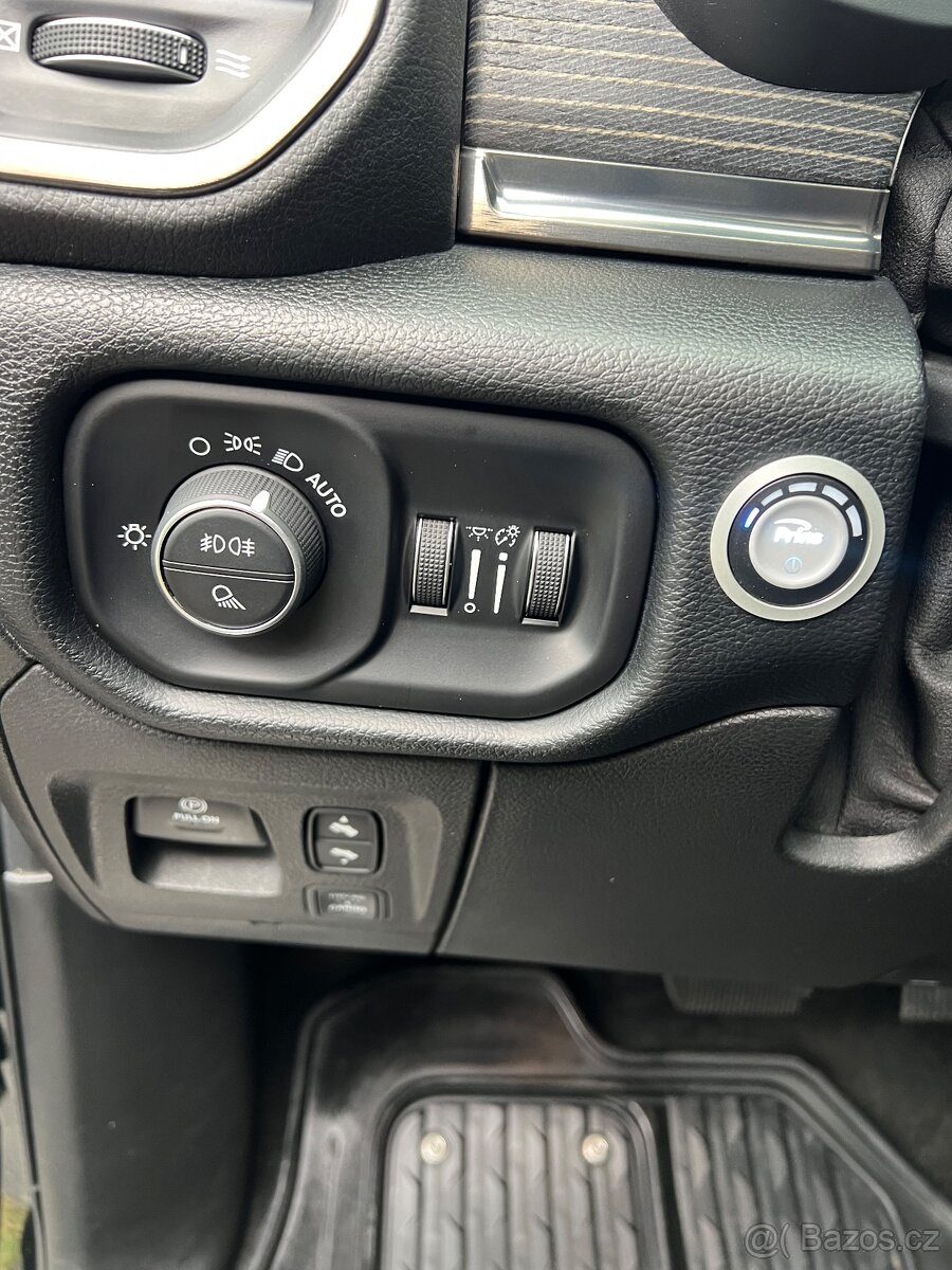 Dodge RAM Limited, 2020, nehavarované,LPG, DPH - 13