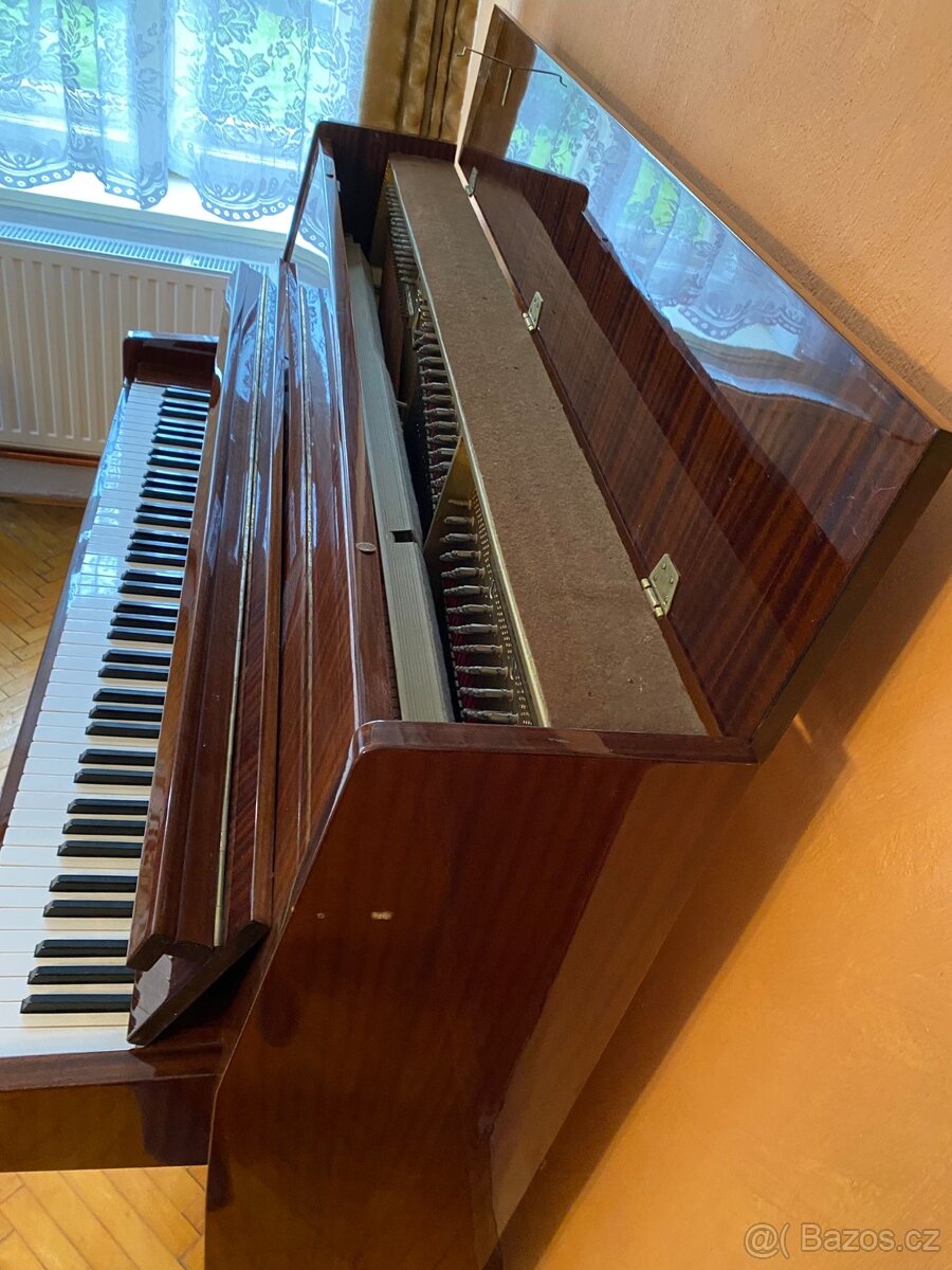 PETROF pianino - 13