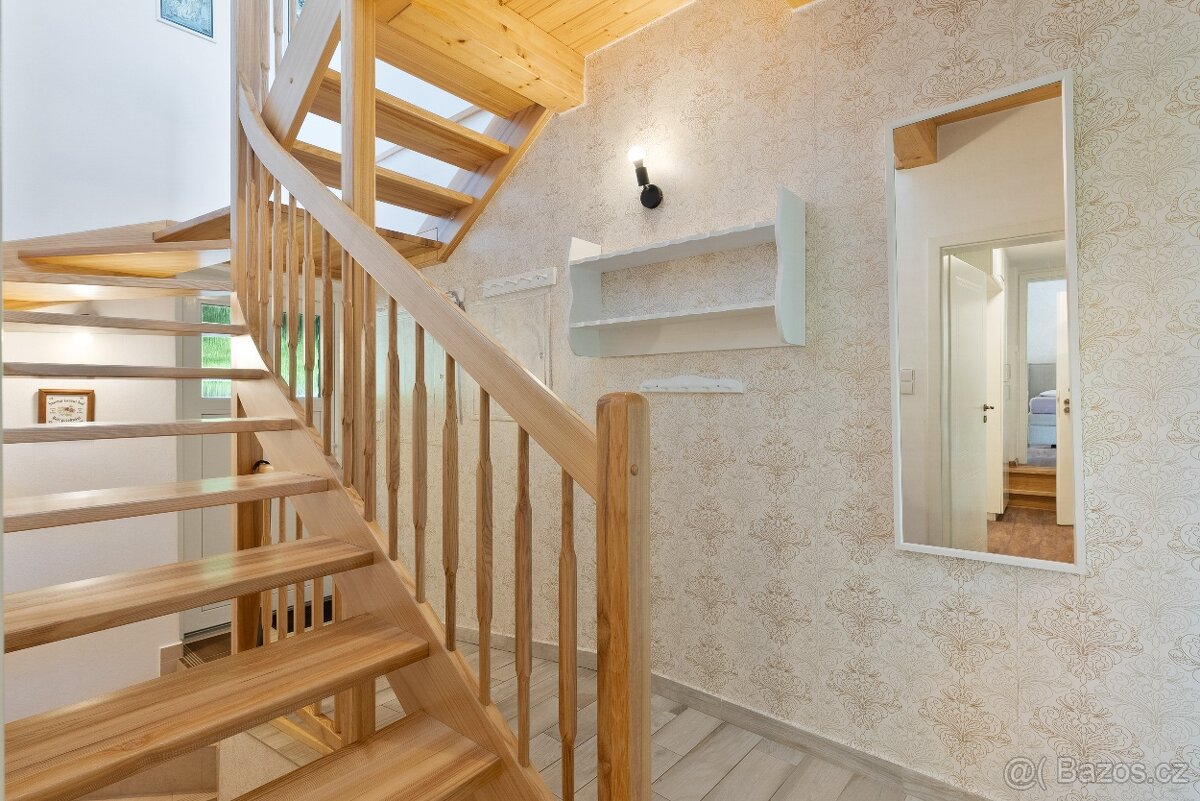 NOVÁ CENA Prodej domu 212m², pozemek 2 430m², Bořkov, Slaný - 13