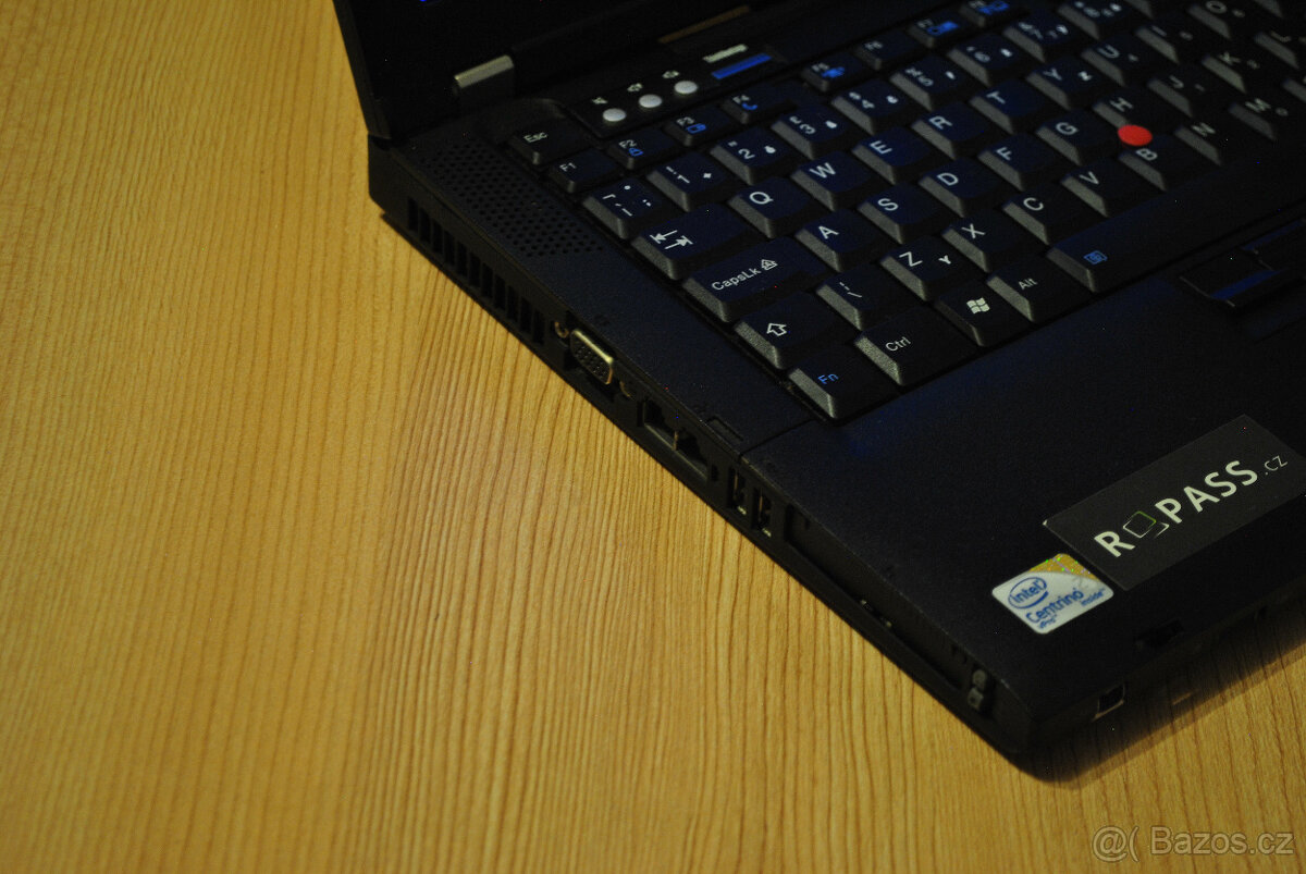 Libreboot - Lenovo ThinkPad T400 - dobrý stav - 13