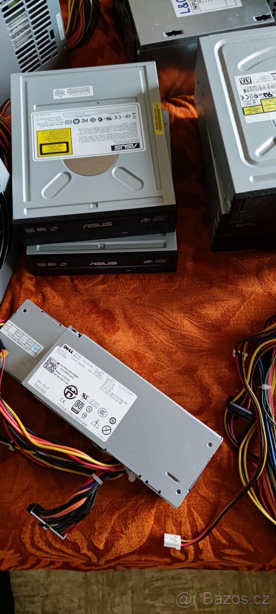 Konvolut komponentů k PC - 13