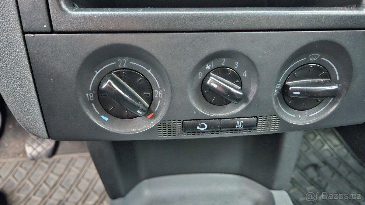 ŠKODA FABIA 1.9 TDI 74 kW Comby - 13