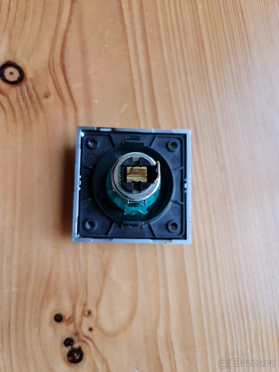 Zásuvky Berker Integro NOVÉ - 13