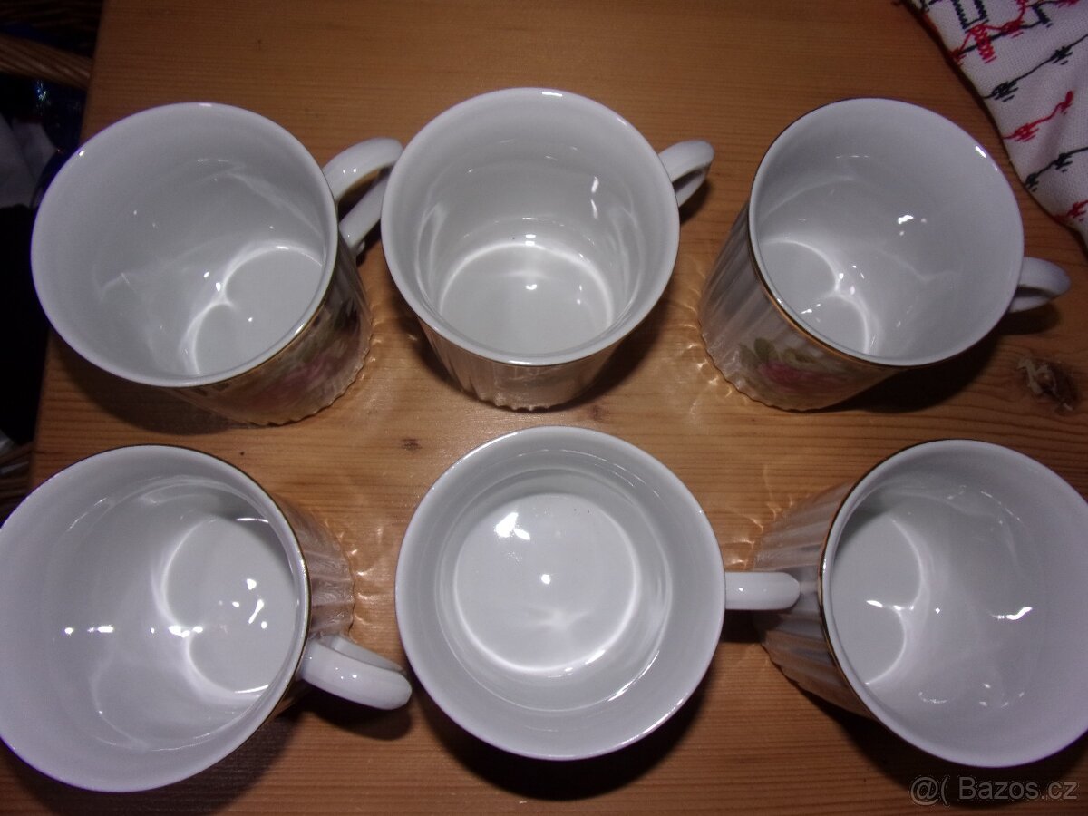 Prodám porcel. talíře,hrnky,skleničky - 13