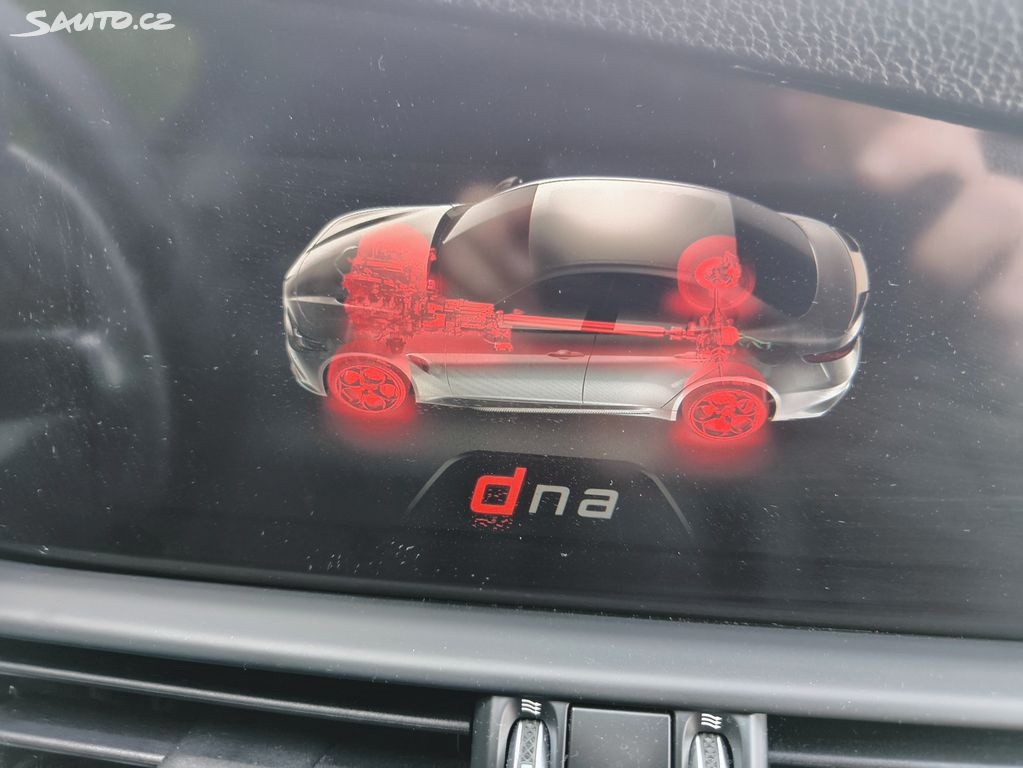 Alfa Romeo Giulia, 2.0 Turbo Super - 13