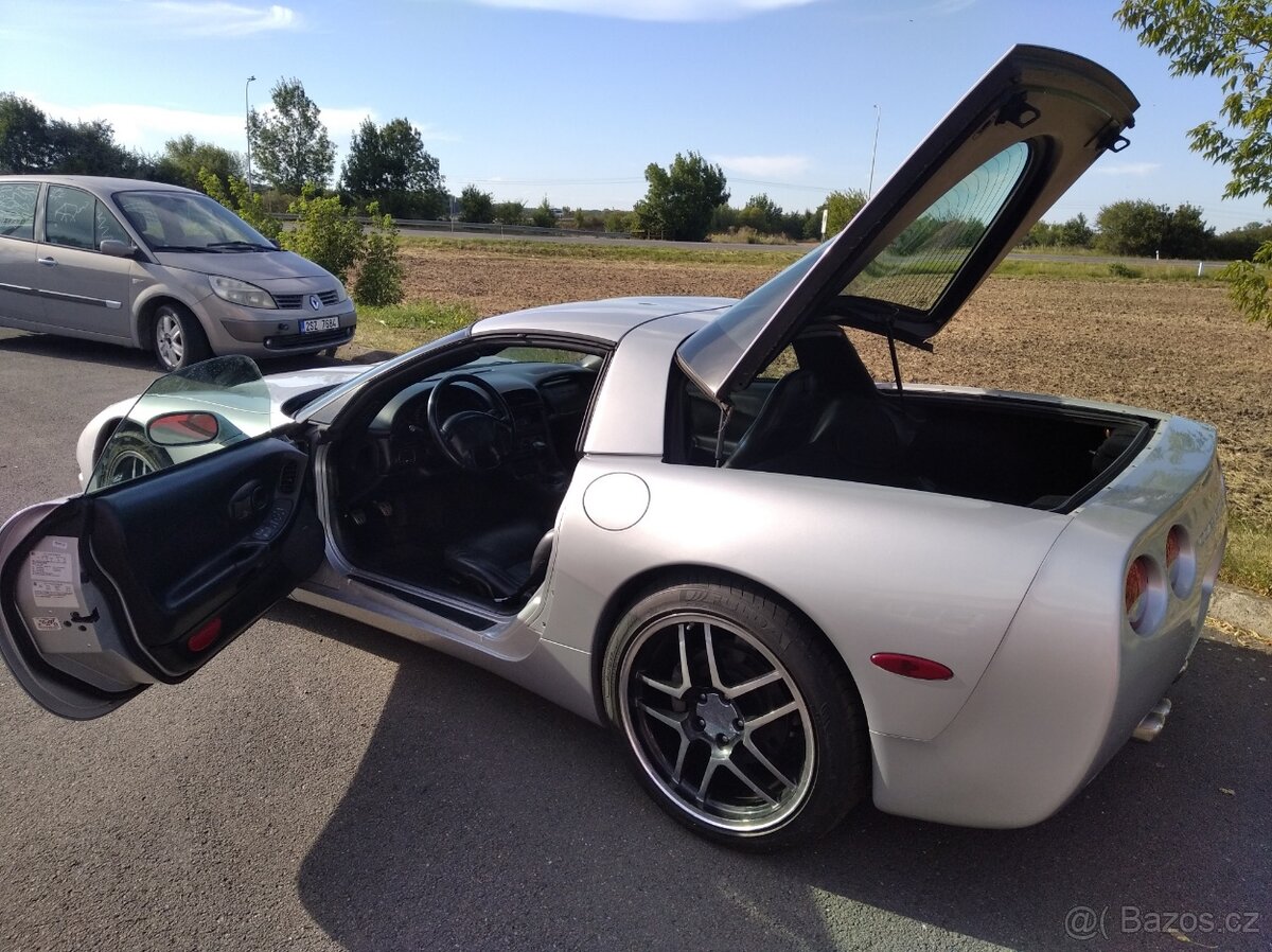 Chevrolet Corvette 5.7 V8 Targa,MANUÁL - 13