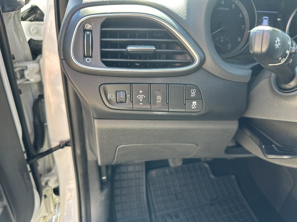 Hyundai i30 1.5 DPI 80kW serviska - 13