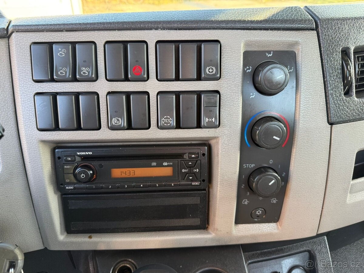 Volvo FL250 E6 NOVÝ NOSIČ KONTEJNERŮ - 13