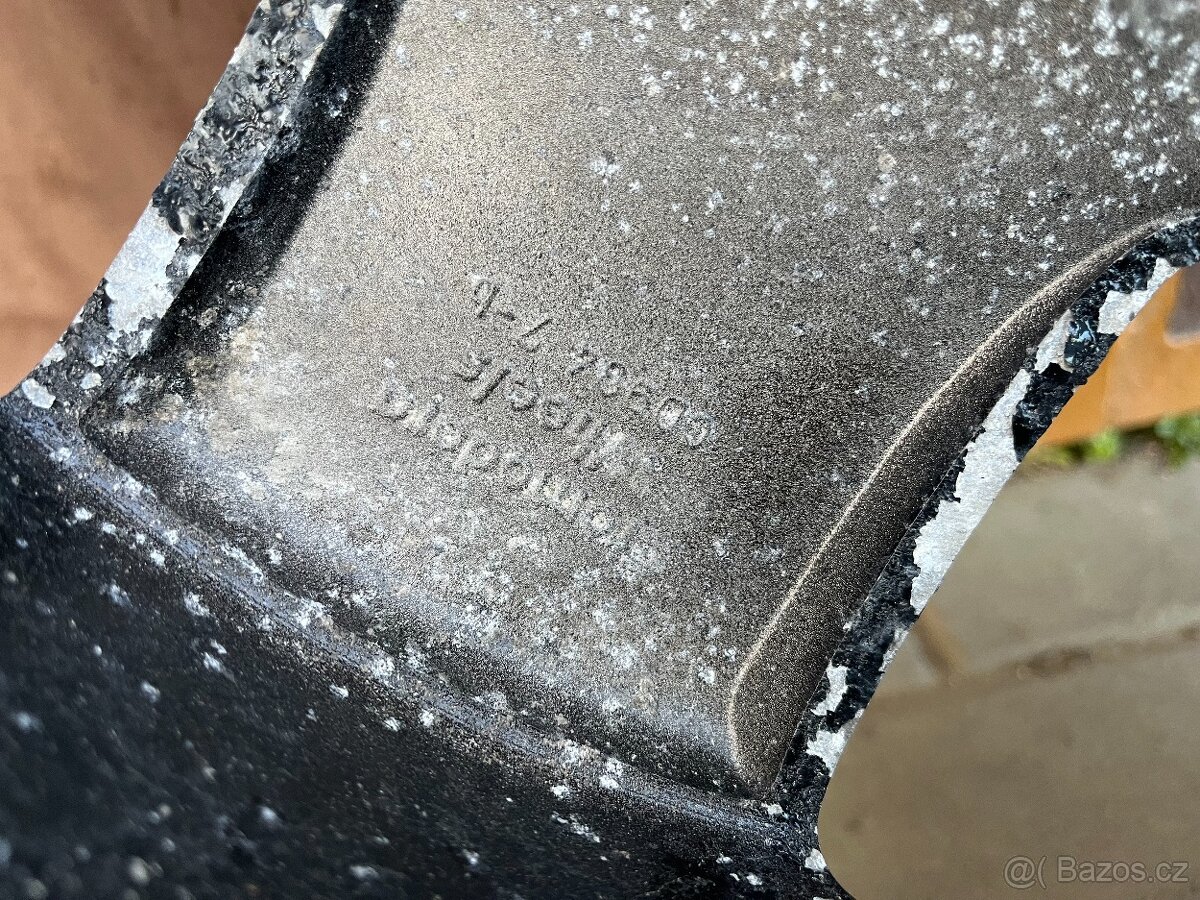 Originál rezerva Land Rover R19 - č. 129 - 13