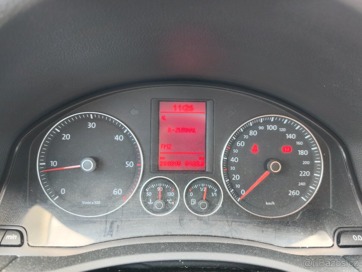 WV Golf 2.0 TDi - 13
