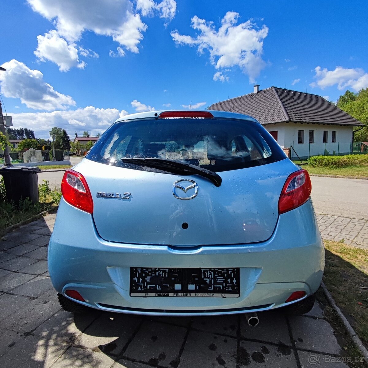 Mazda 2 benzín rok 2010 - 13