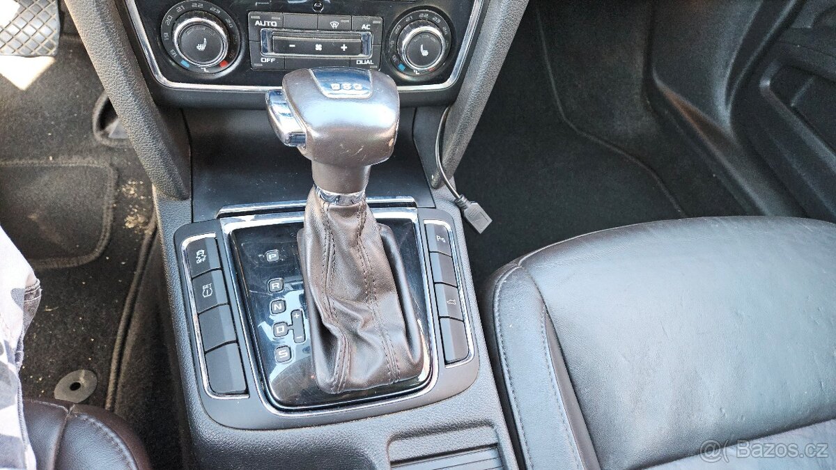 ŠKODA SUPERB II 2.0 TSI Elegance Comb. - 13