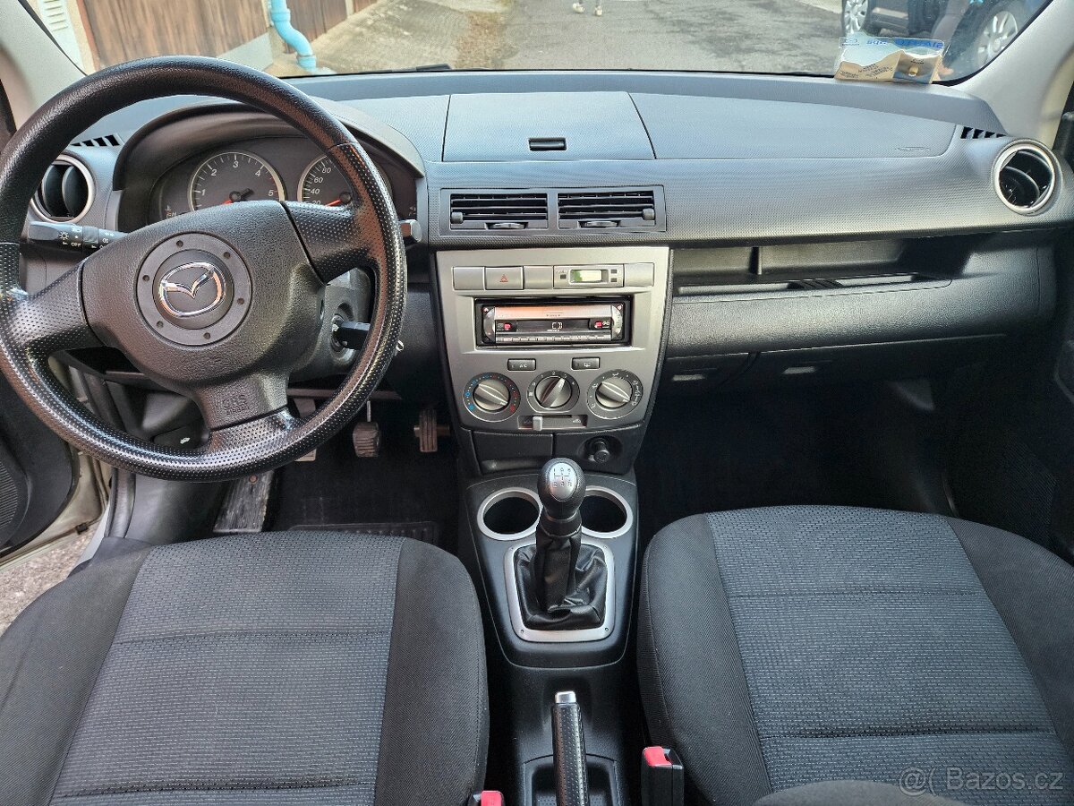 Mazda 2 1,4 diesel r.v.2005 - 13