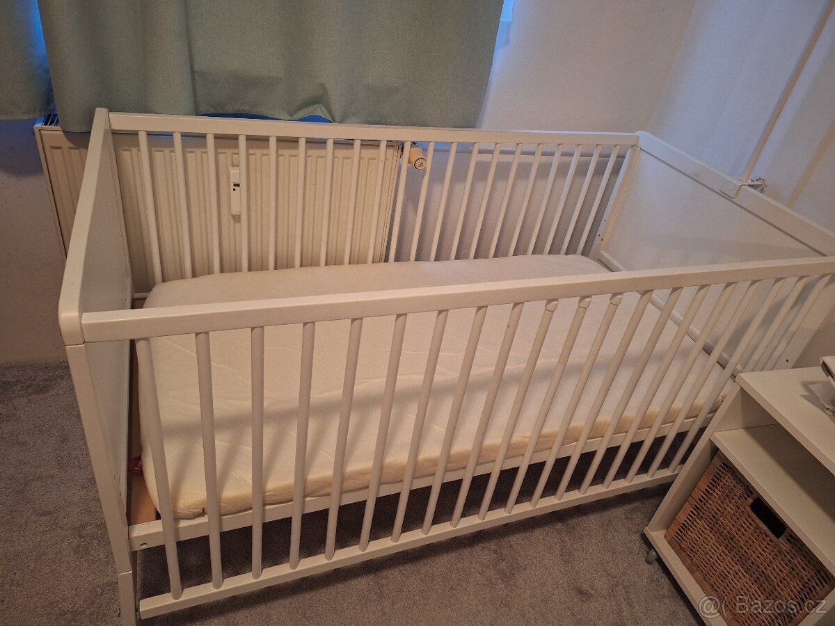Dětská postýlka s příslušenstvím - 13