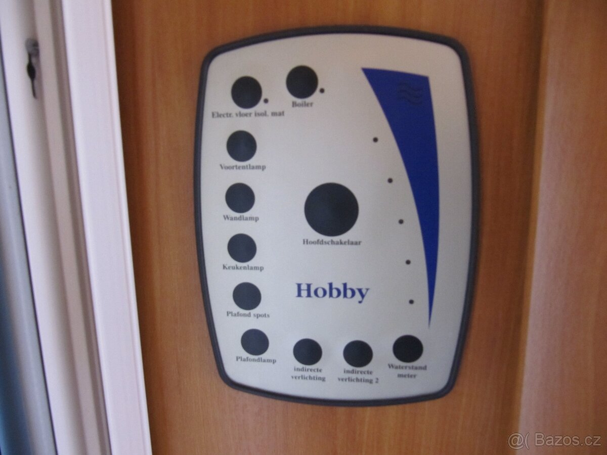 Prodám karavan Hobby 440 sf,r.v.2008 + mover + předstan. - 13