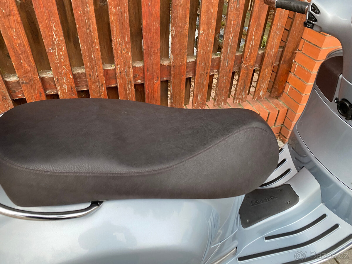 Vespa GTS 300 Hpe (2021) - 13