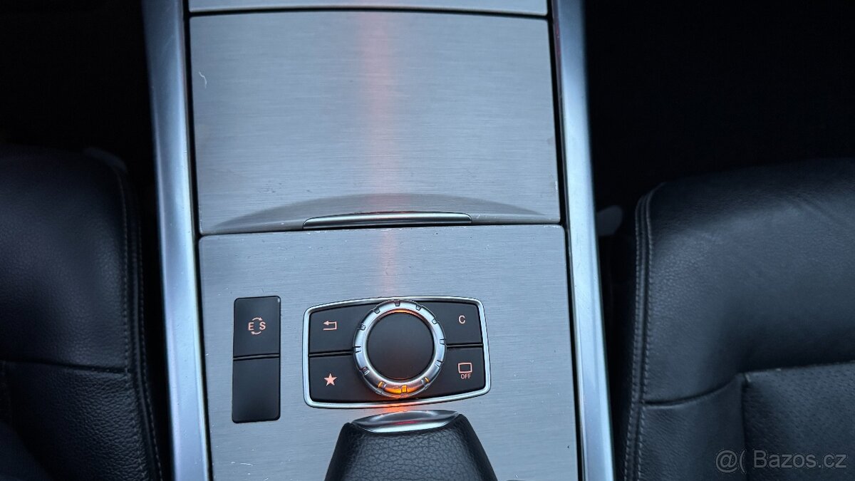 Mercedes-Benz E 200 BLUETEC - 13