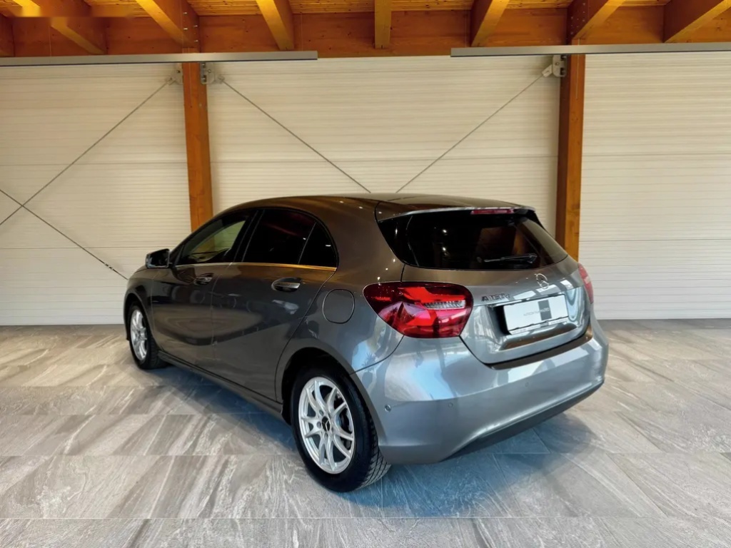 Mercedes-Benz Třídy A, 160 d - 13