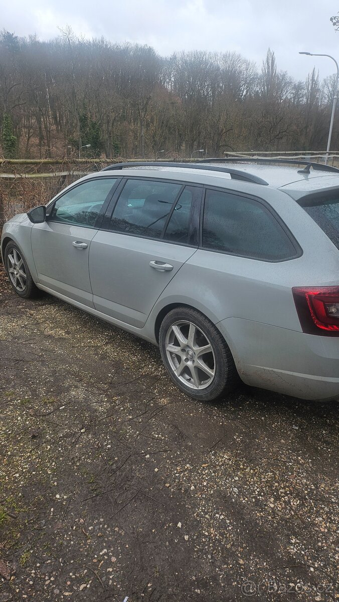 Škoda Octavia RS - 13