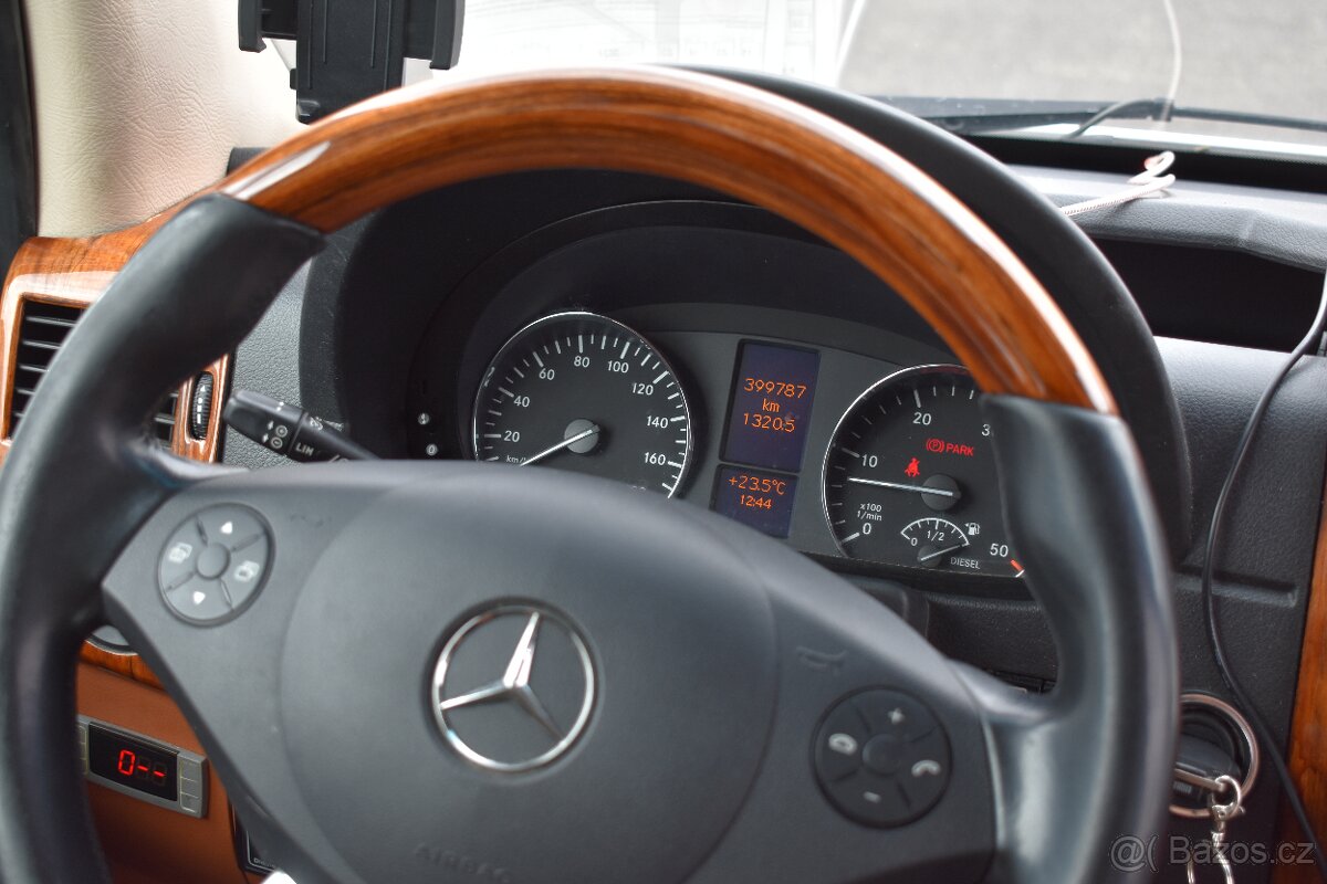 Mercedes Sprinter 519 CDI XXL | V6 | 20+1míst - 13