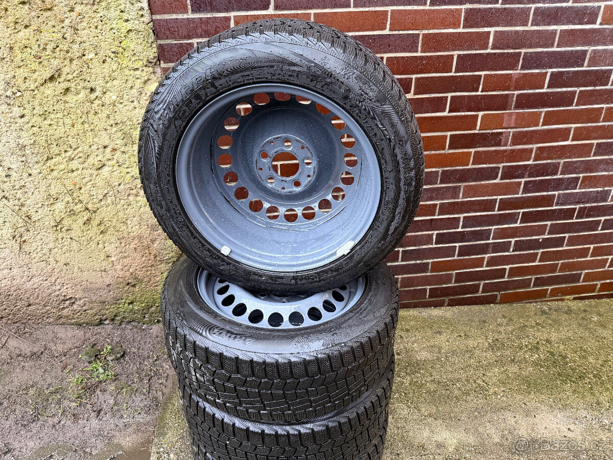 Sada pneu 205/55/16, cena za sadu 3000,- Kč - 13