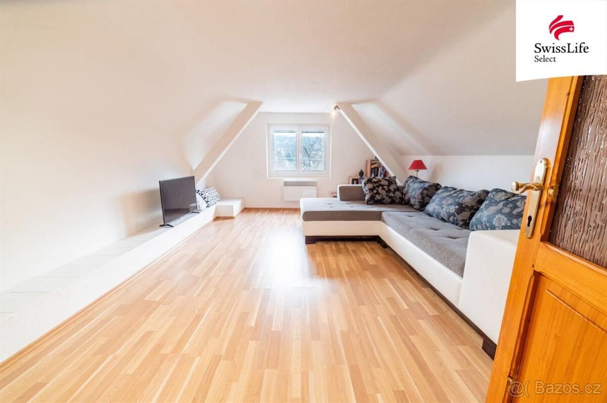 Prodej vícegeneračního domu 296 m2 Vrcovice - 13