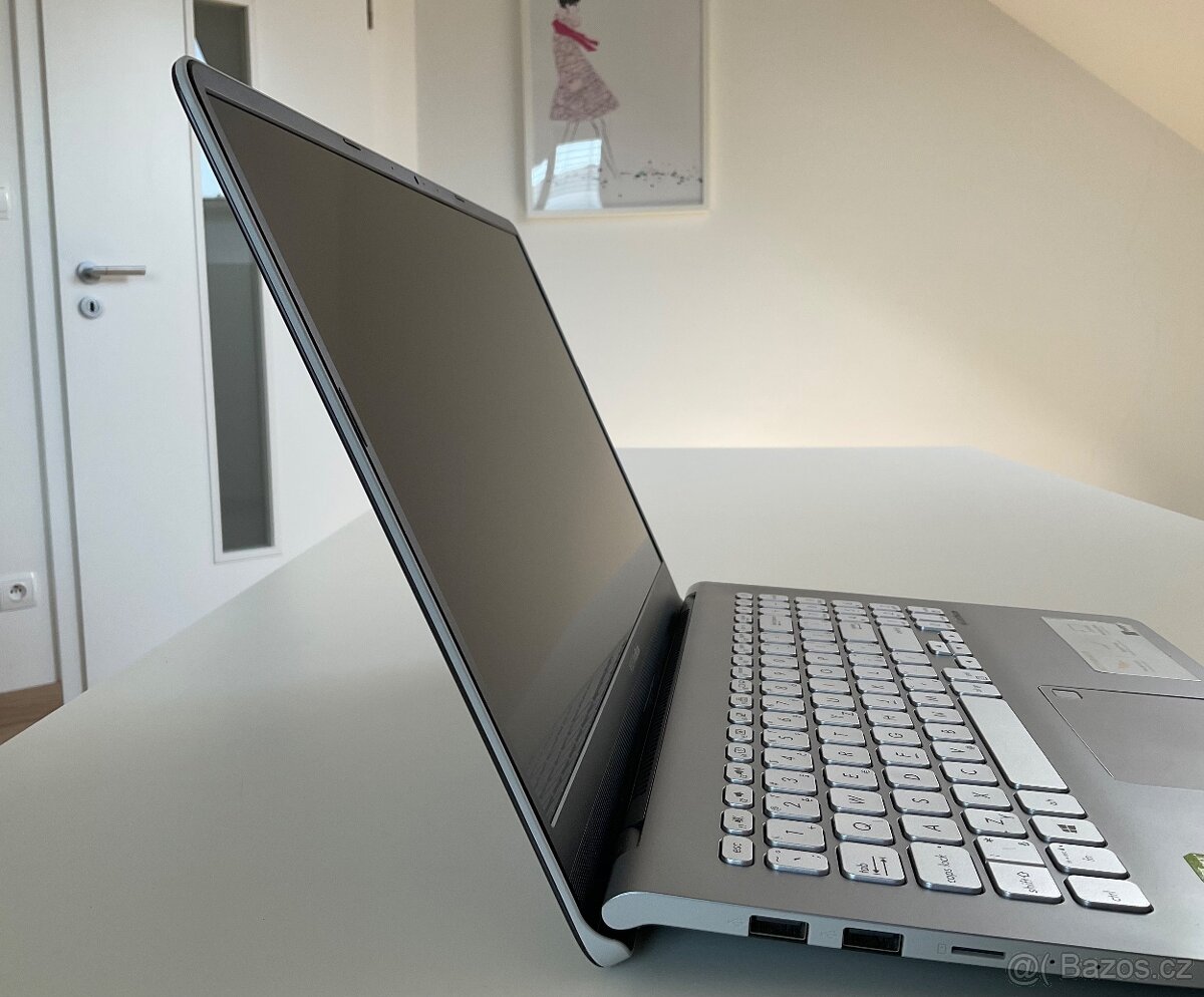 ASUS VivoBook S15 S530FN - 13