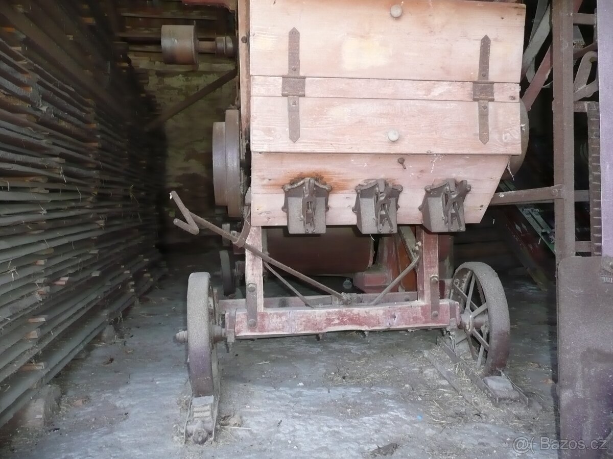 WIKOV historická mlátička - 13