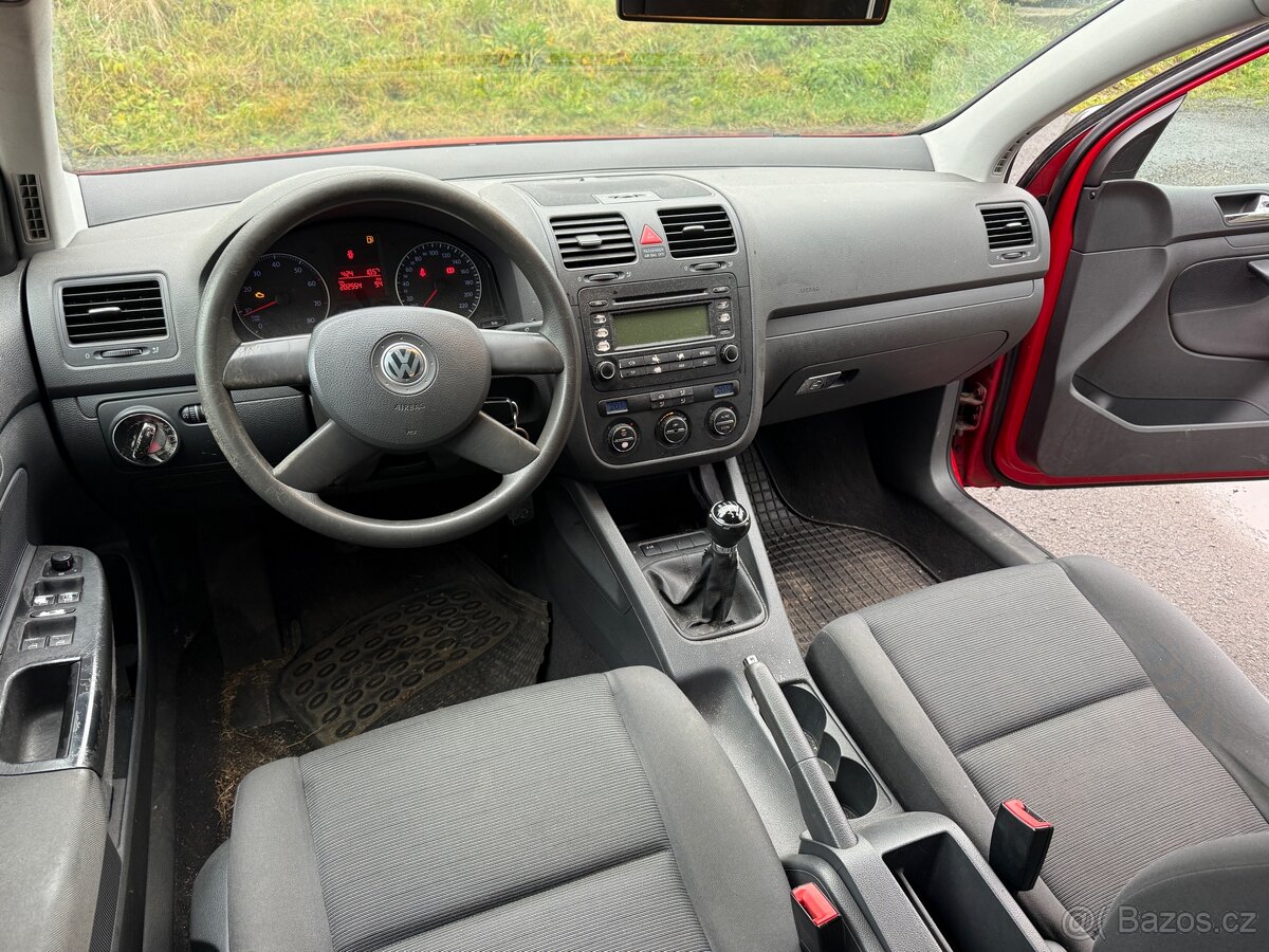 VW GOLF V 1.4 16v 2005 KLIMA ČR - 13