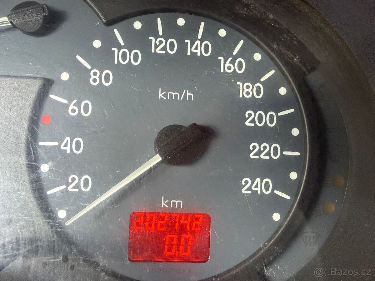 Renault Thalia 1.5DCI ( Diesel) STK 11/2026 Původ ČR - 13